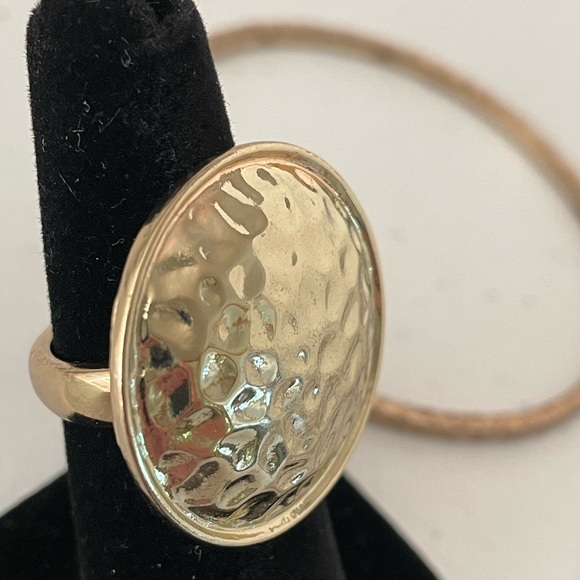 The Limited "Hammered" Design Ring & Bangle Set - Picture 4 of 5